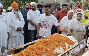 Randeep Hooda attends Sarabjit Singh sister funeral
