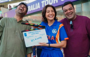 Anushka Sharma holding the clapboard saying it's a wrap for Chakda Xpress